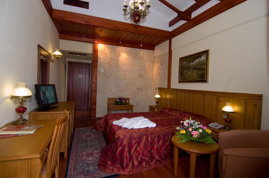 Hotel Aiges Melathron ヴェリア エクステリア 写真